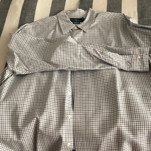 Button Down shirt - Picture 3 of 3